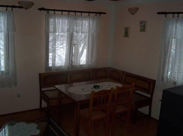 Apartments Family Trauber Кореница Экстерьер фото