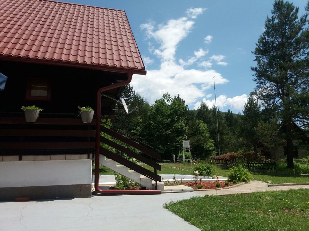 Apartments Family Trauber Кореница Экстерьер фото